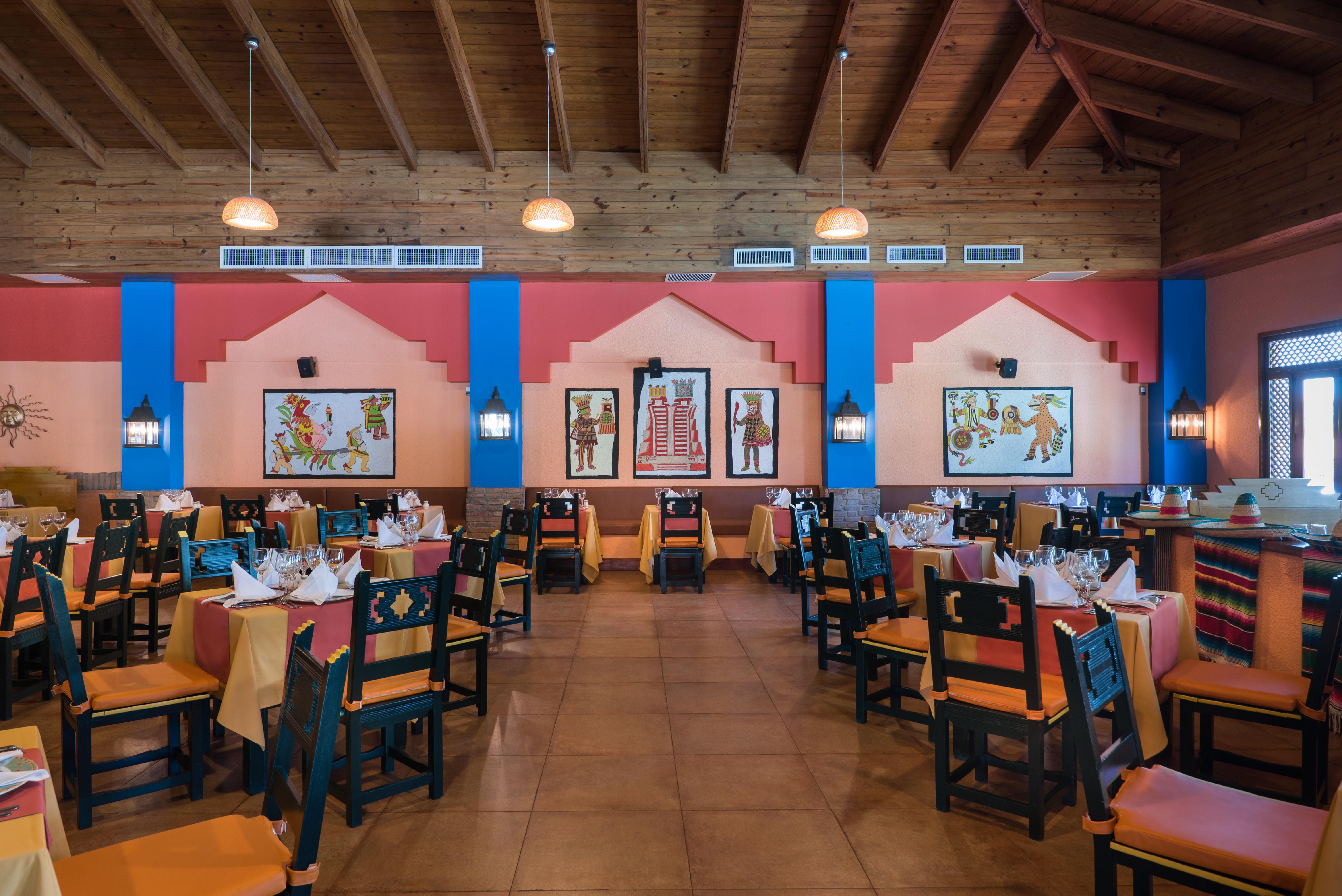 Occidental Punta Cana Exterior foto Restaurant at the resort